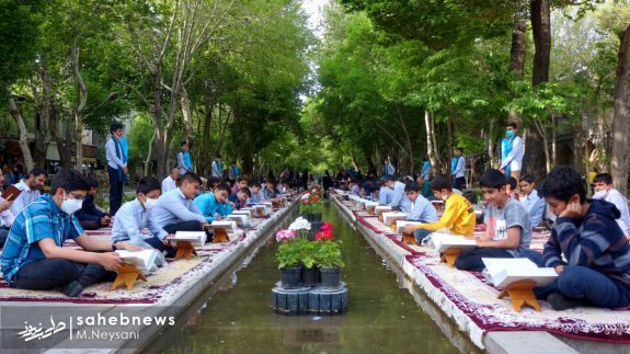 جزءخوانی قرآن در چهارباغ جایگاه خوبی پیدا کرده است/افزایش نقاط جزءخوانی عمومی در صورت حمایت شهرداری جزءخوانی قرآن در چهارباغ جایگاه خوبی پیدا کرده است/افزایش نقاط جزءخوانی عمومی در صورت حمایت شهرداری