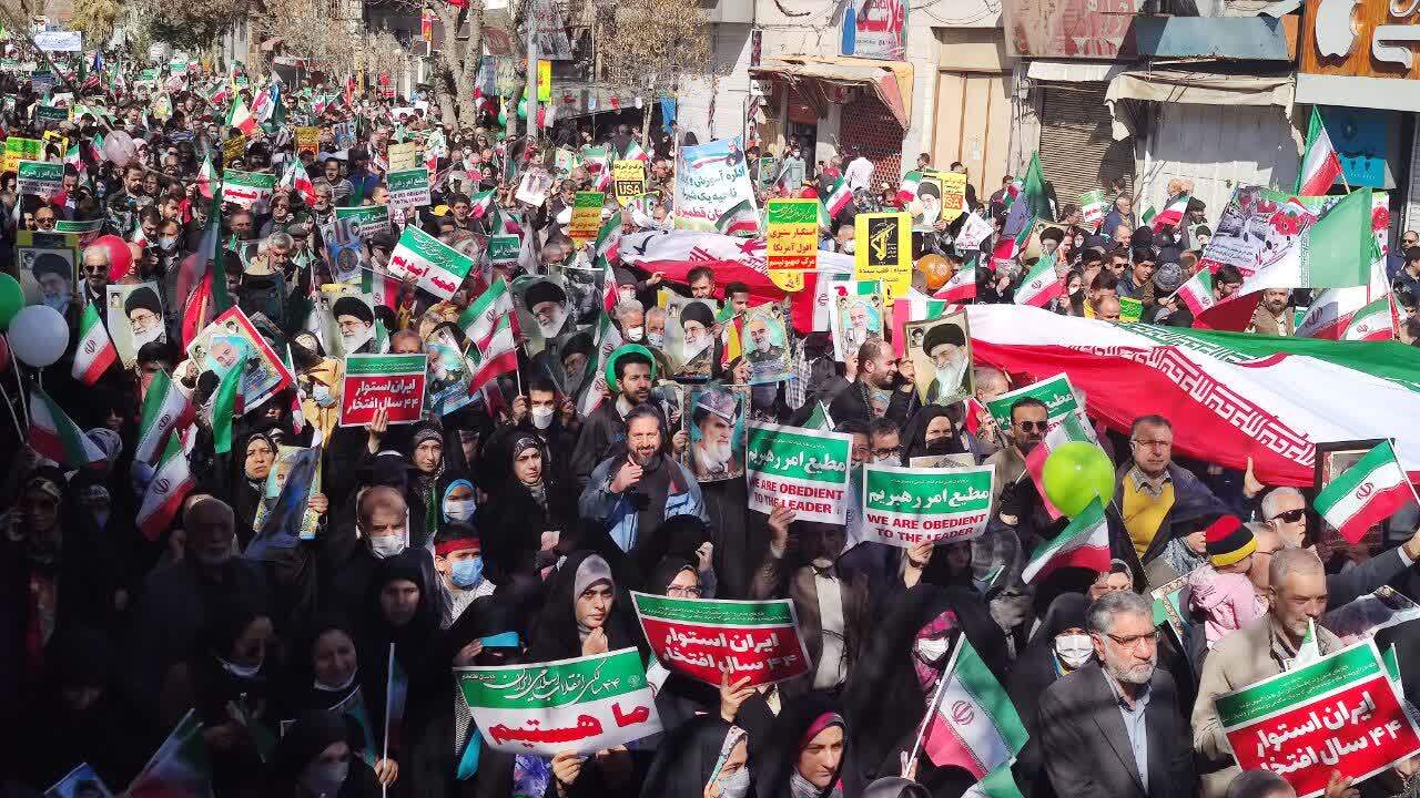 حضور با شکوه مردم استان فارس در جشن 44 سالگی انقلاب حضور با شکوه مردم استان فارس در جشن 44 سالگی انقلاب