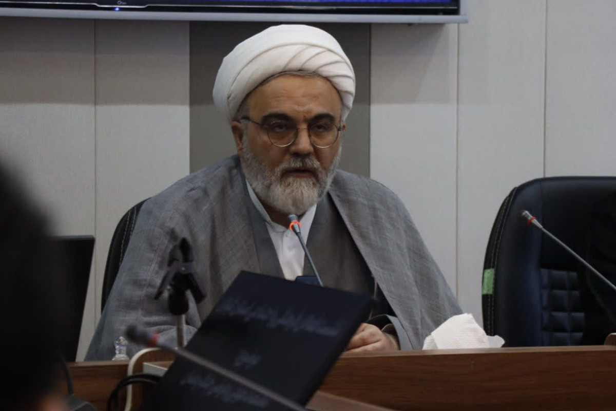 نشست فعالان فرهنگی و اجتماعی استان گیلان با حضور حجت‌الاسلام والمسلمین محسن قنبریان برگزار شد