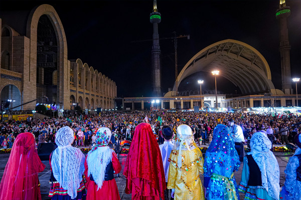 جشن بزرگ خانوادگی هفته وحدت در مصلی تهران