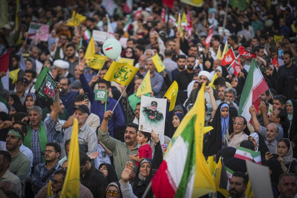 Kilometer-long Ghadir March