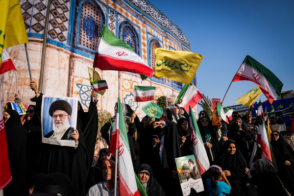 Kilometer-long Ghadir March