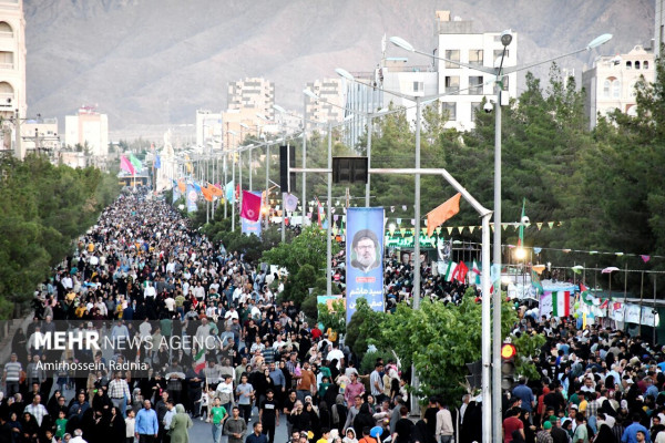 صوبوں میں غدیر کا کلومیٹروں لمبا جلوس