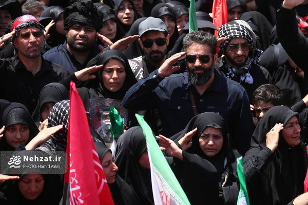 آیین تشییع پیکر مطهر رهبر شهید انقلاب در تهران برگزار شد