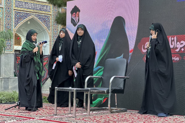 برگزاری رزمایش "خون خواهان پدر امت" در مشهد با حضور دختران حاج قاسم اردبیل