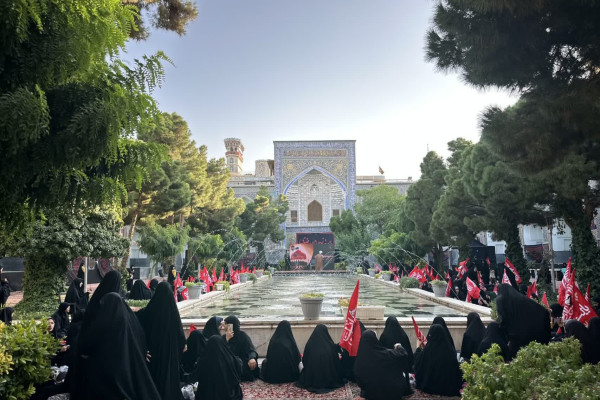 برگزاری رزمایش "خون خواهان پدر امت" در مشهد با حضور دختران حاج قاسم اردبیل