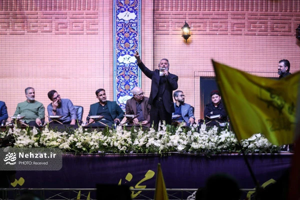 محفل قرآنی ویژه مراسم چهلم تدفین رهبر شهید انقلاب برگزار شد